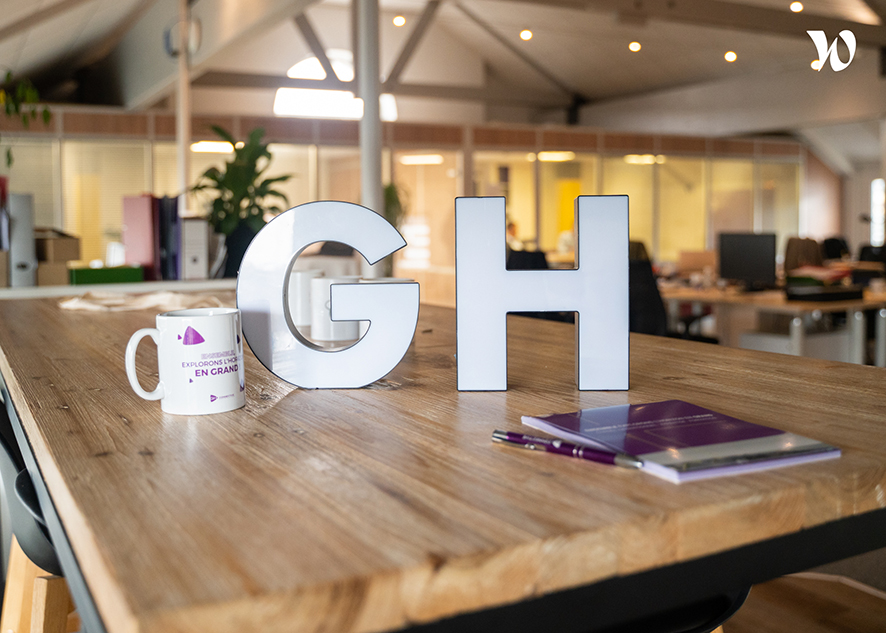 GH-CONNECTIVE-09-22-2000-29